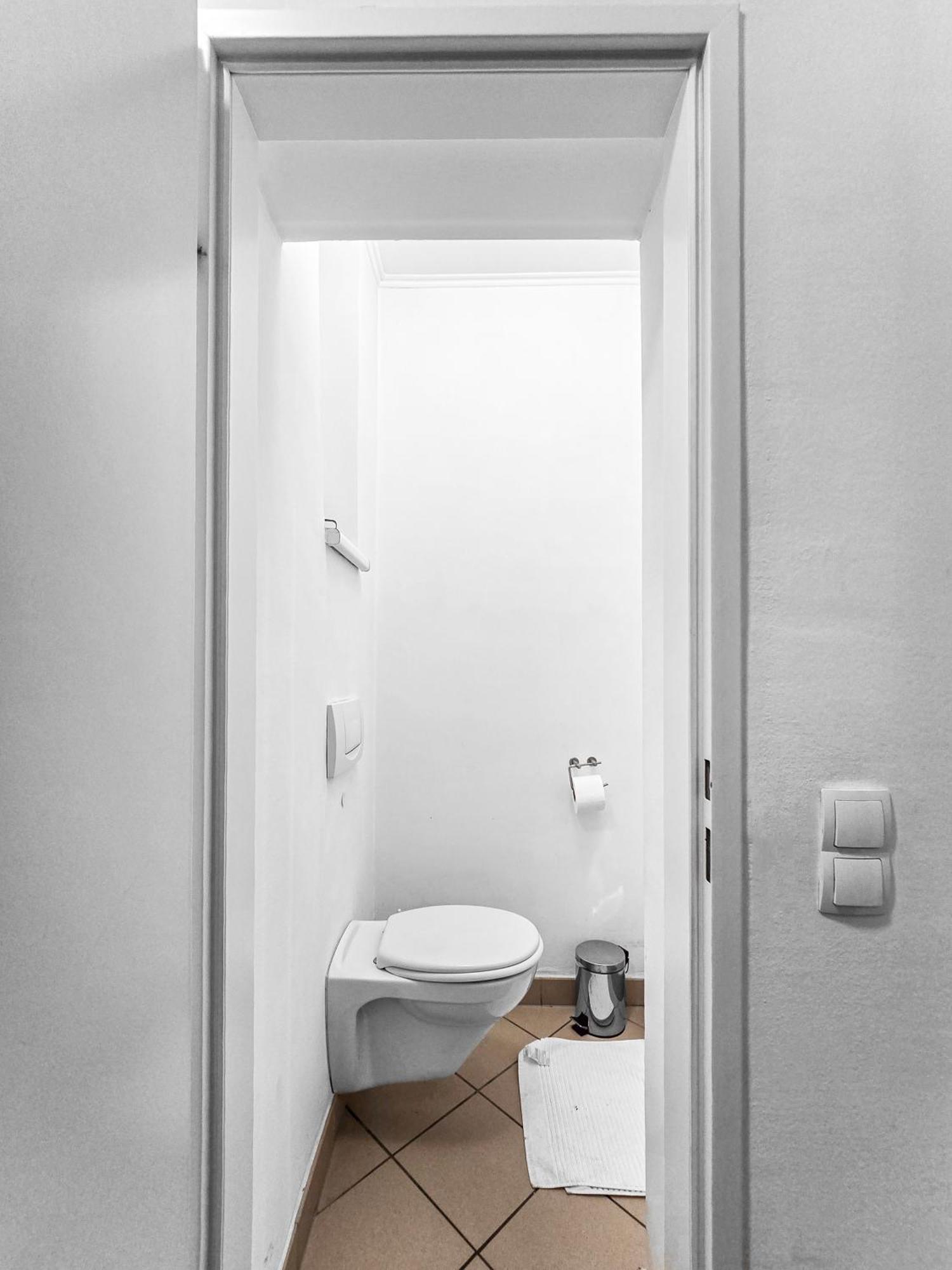 Spacious Three-Bedroom, Three King-Size Beds Wiedeń Zewnętrze zdjęcie